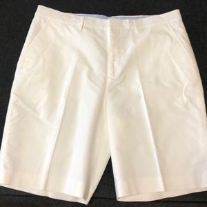 WHITE MEN’S SHORTS